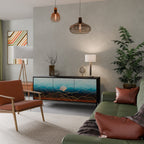 LUNAR SECRETS Skänk med tre dörrar