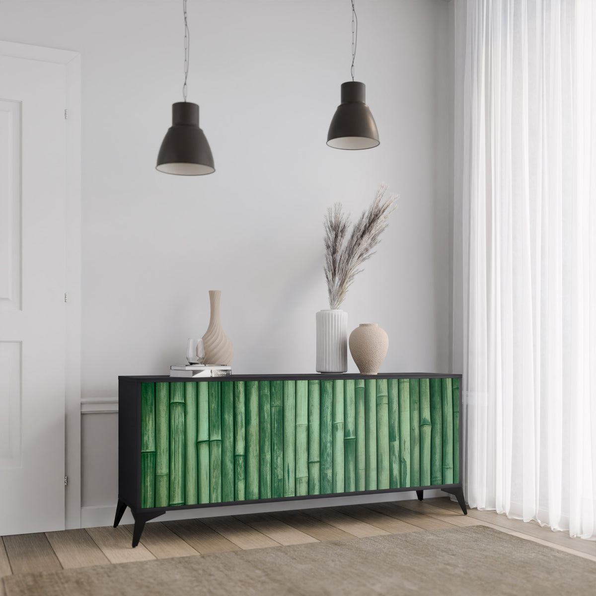 NATURAL GREEN Skänk med tre dörrar