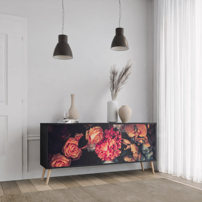 NEVERENDING BLOOM 3-dörrars skänk i svart finish