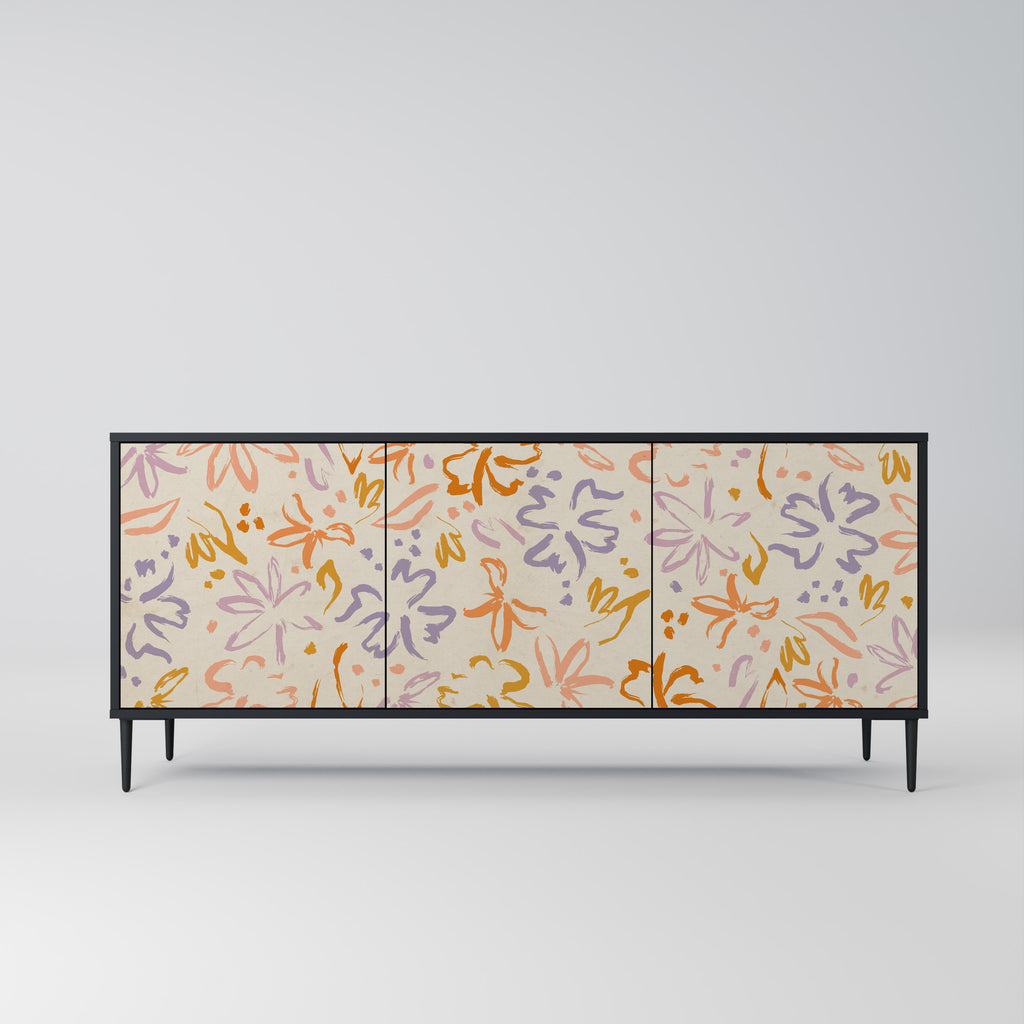 SPRING WHIMSY 3-dörrars skänk i svart finish