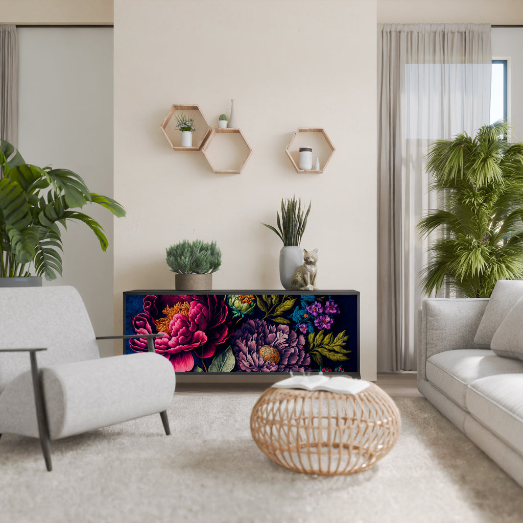 BLOOMING ELEGANCE 3-dörrars skänk i svart finish