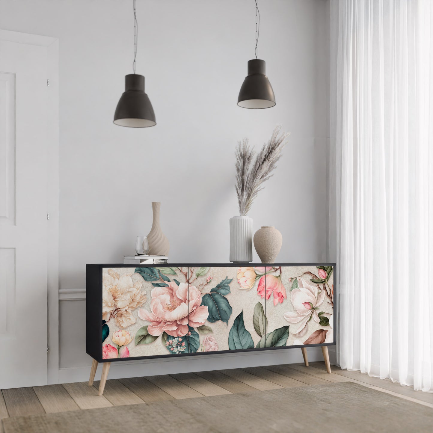 FLORAL GRACE 3-dörrars skänk i svart finish