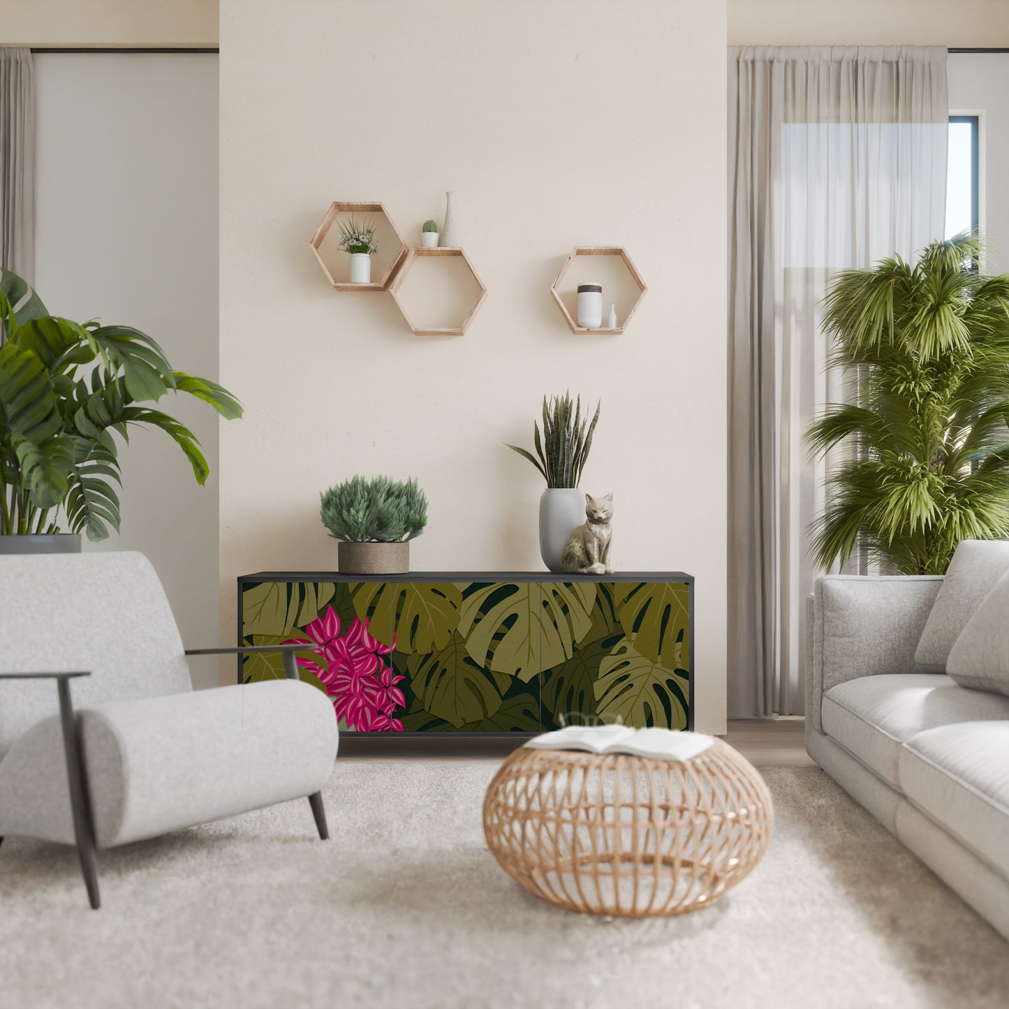 TROPICAL BEAUTY 3-dörrars skänk i svart finish