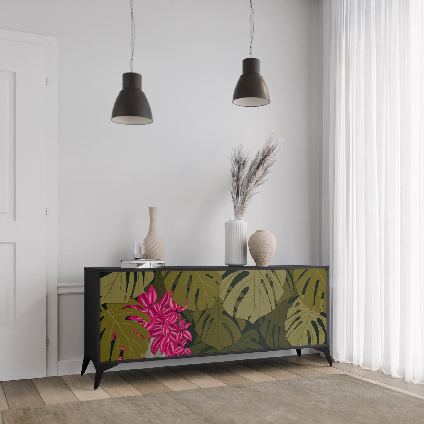 TROPICAL BEAUTY 3-dörrars skänk i svart finish