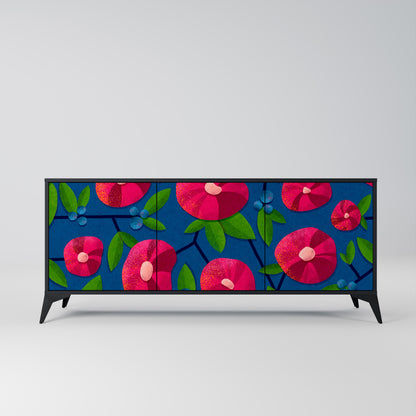 SPRING THOUGHTS Skänk med 3 dörrar i svart finish