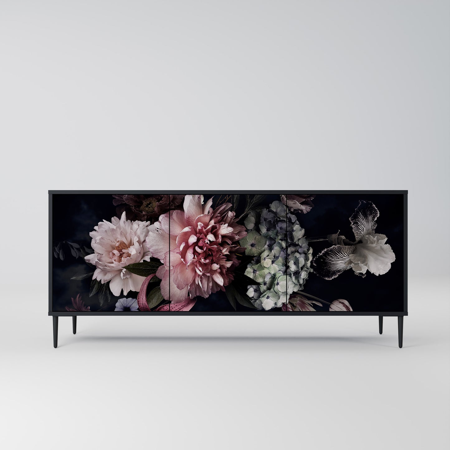 PURE BLOSSOM 3-dörrars skänk i svart finish