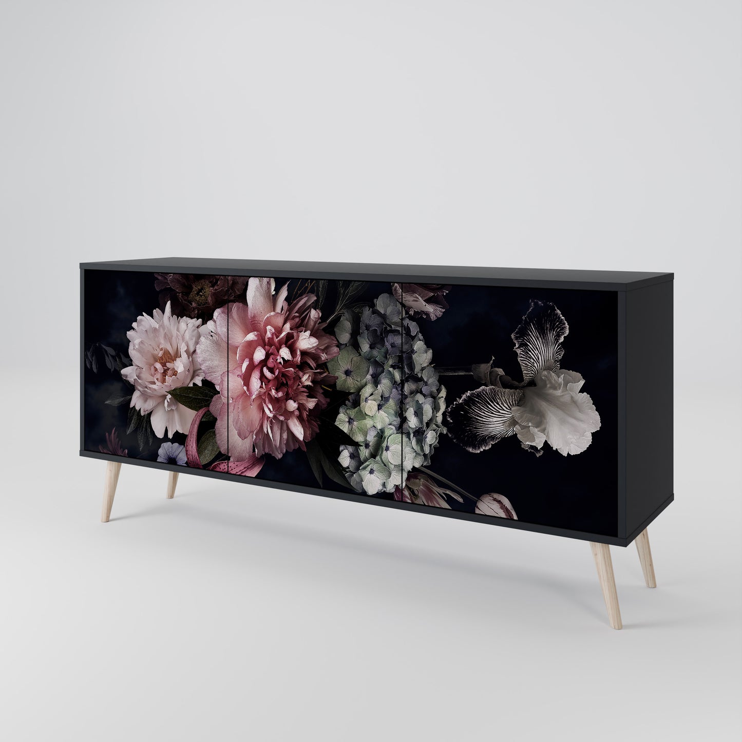 PURE BLOSSOM 3-dörrars skänk i svart finish
