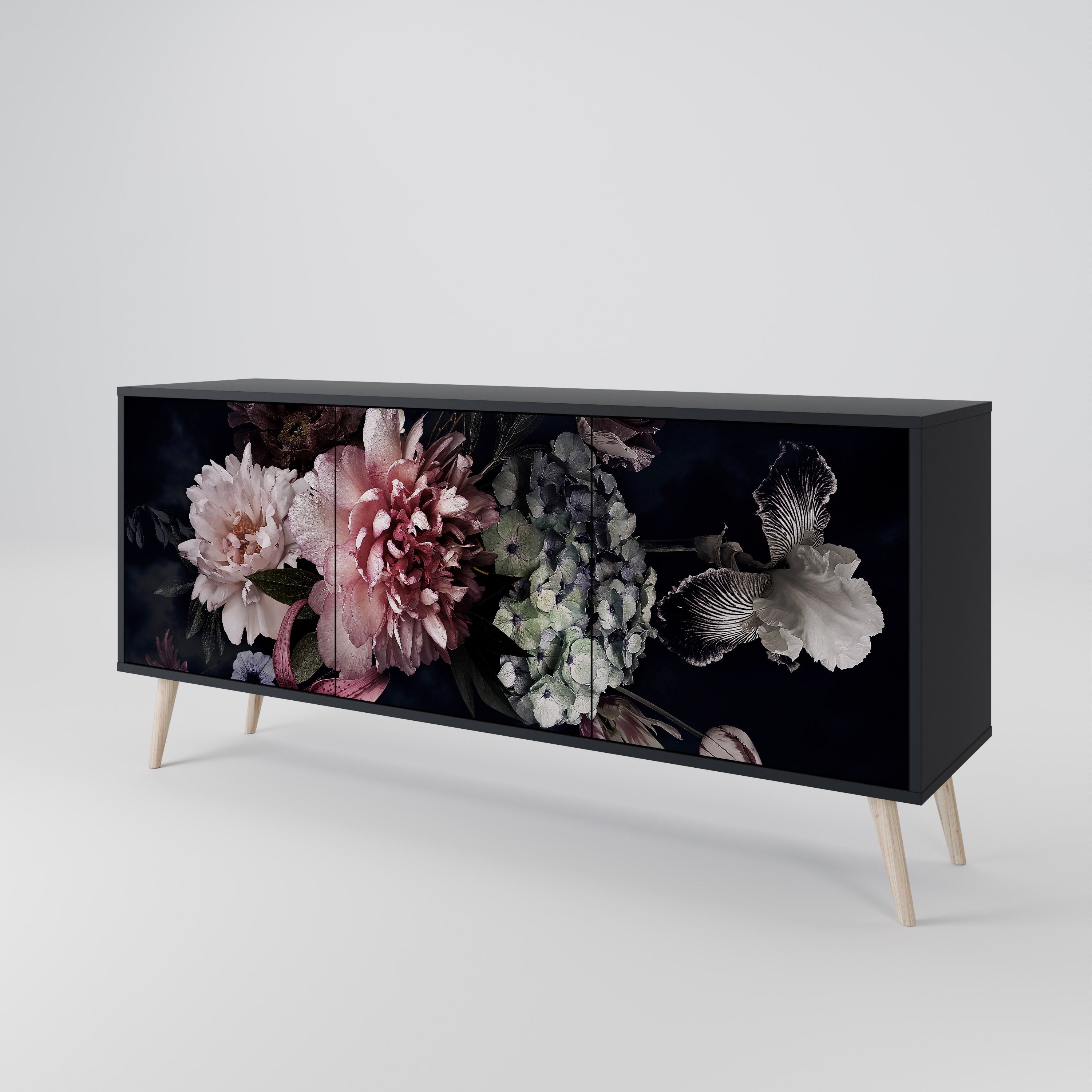 PURE BLOSSOM 3-dörrars skänk i svart finish