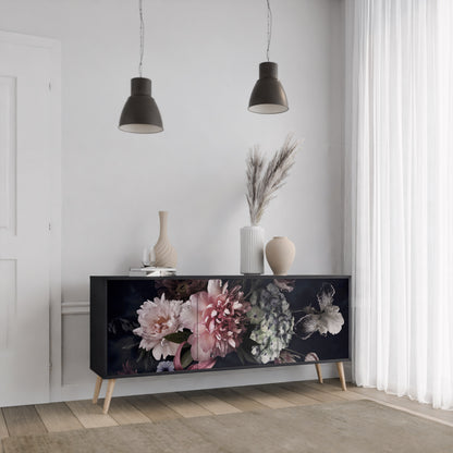 PURE BLOSSOM 3-dörrars skänk i svart finish