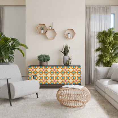 BLOMMAD DECOR 3-dörrars skänk i svart finish