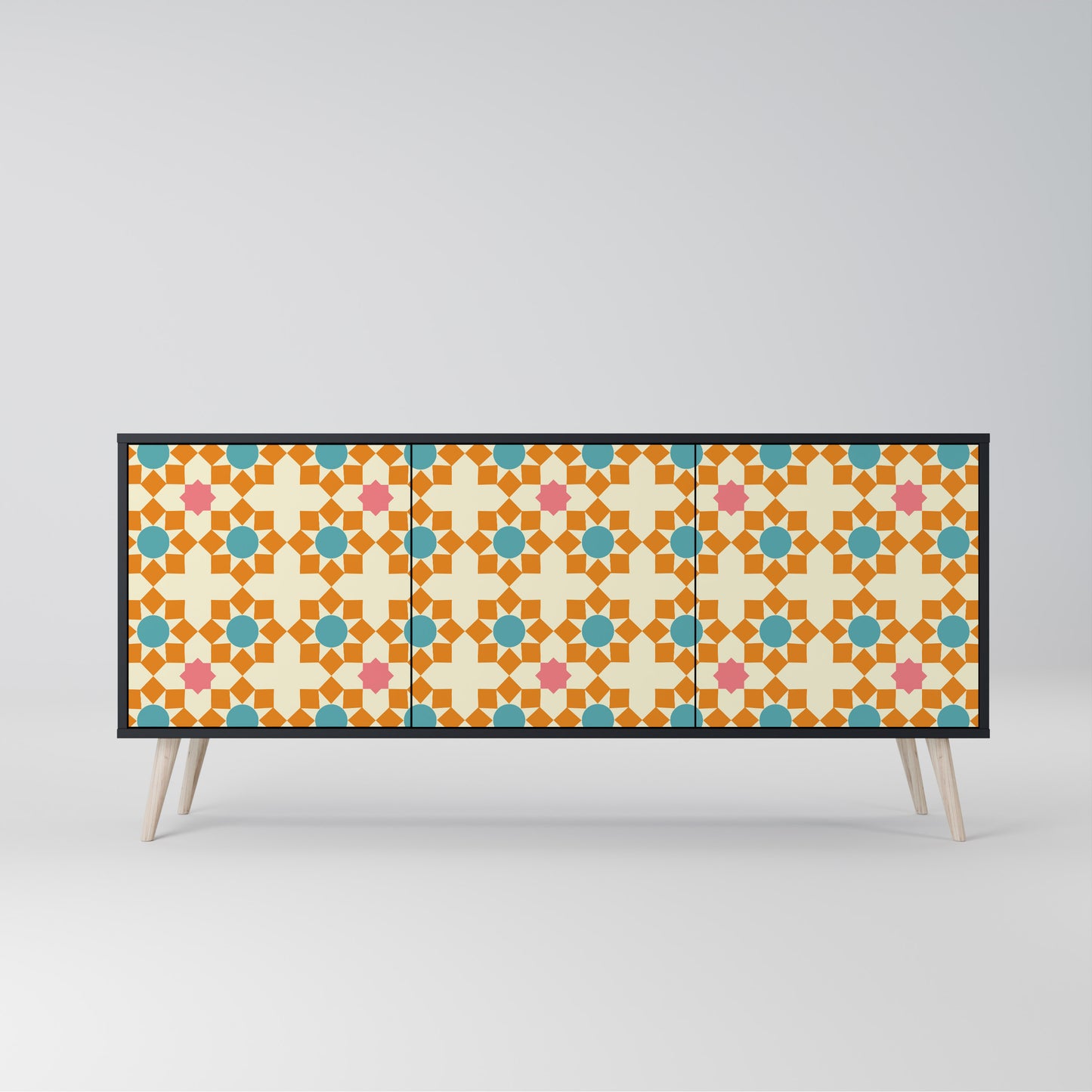 BLOMMAD DECOR 3-dörrars skänk i svart finish