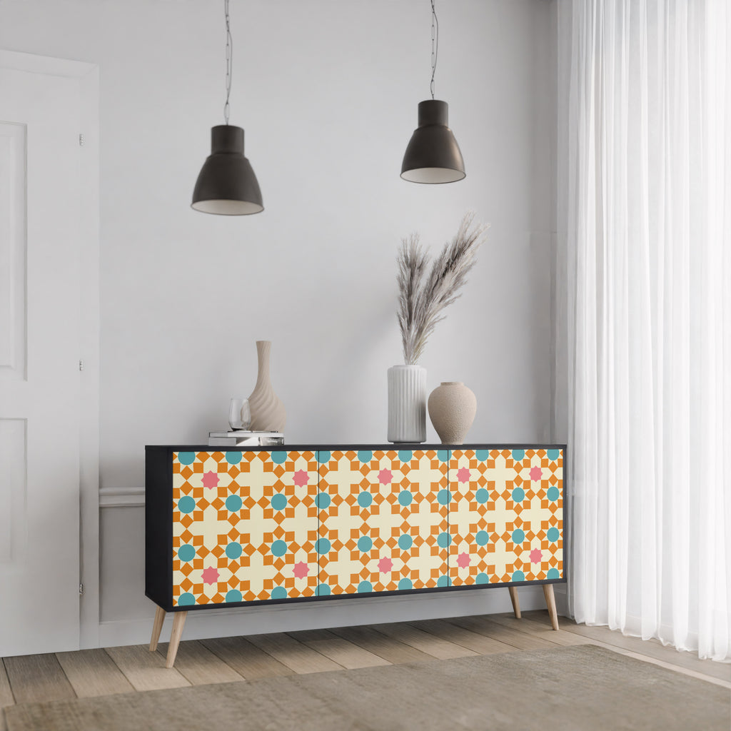 BLOMMAD DECOR 3-dörrars skänk i svart finish