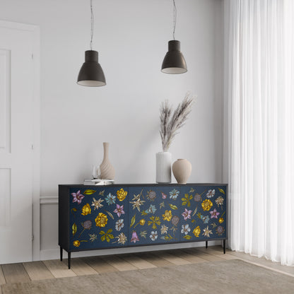 BLOMMOR PÅ MARINBLÅ 3-dörrars skänk i svart finish