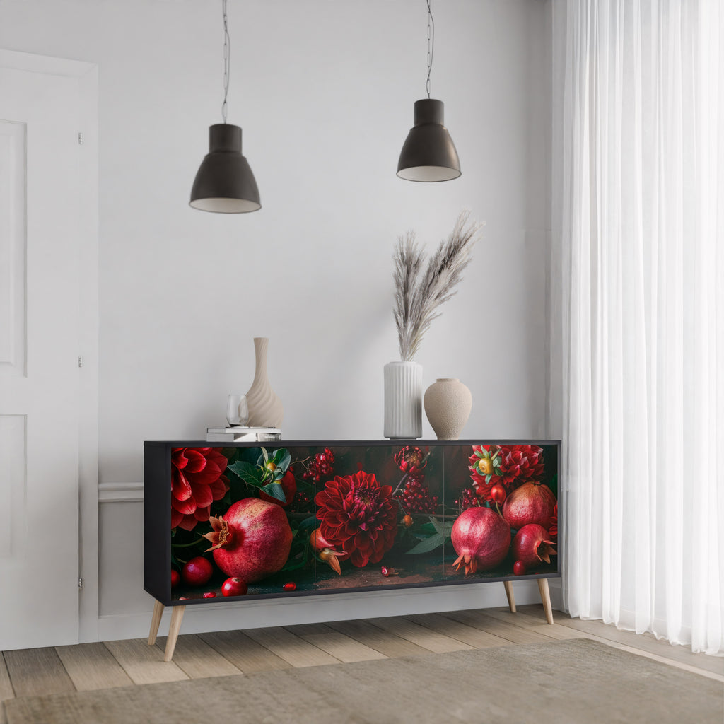 DAHLIA OCH GRANATÄPPEL 3-dörrars skänk i svart finish