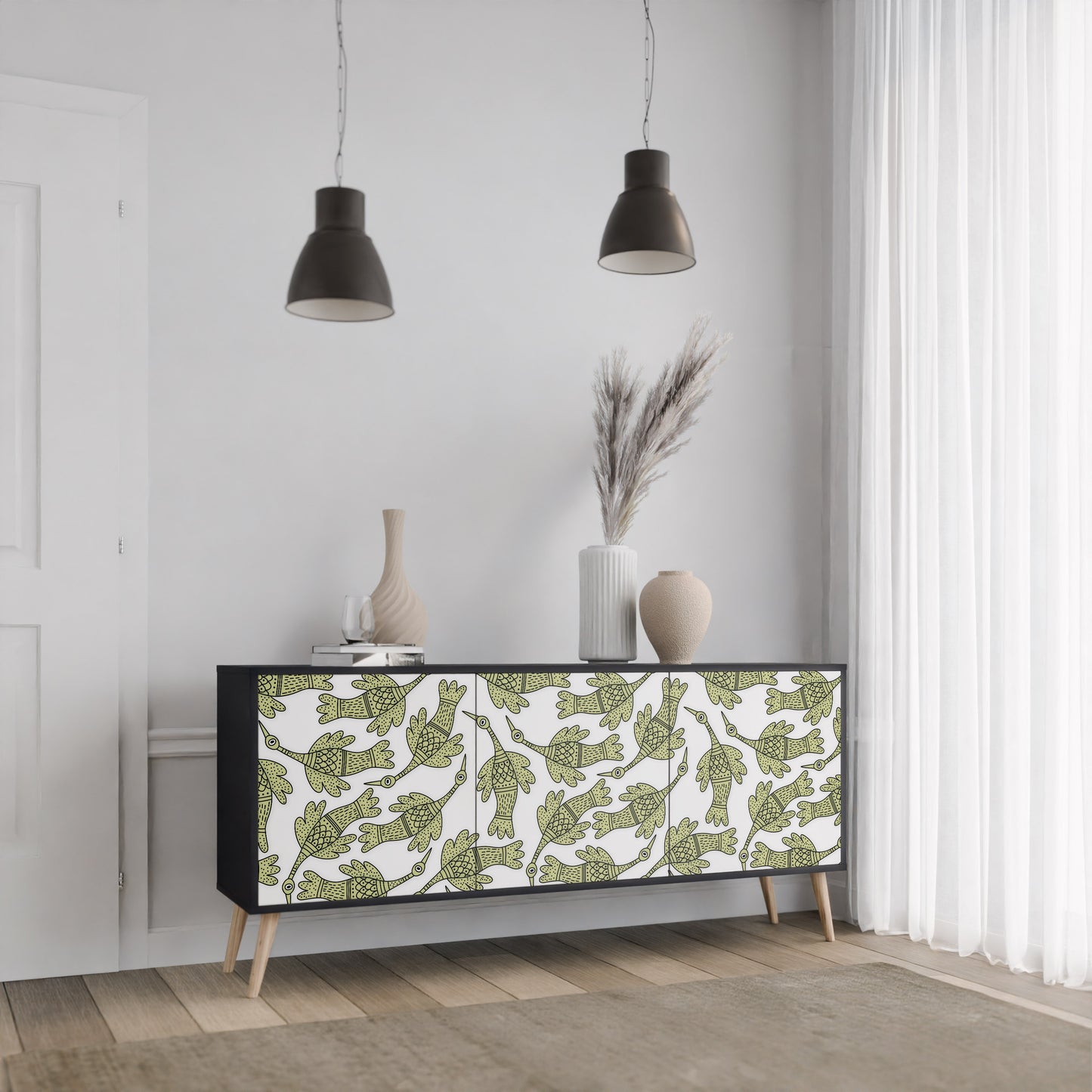 SEEDLING SONGBIRD 3-dörrars skänk i svart finish