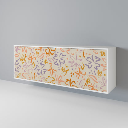 SPRING WHIMSY Skänk med tre dörrar