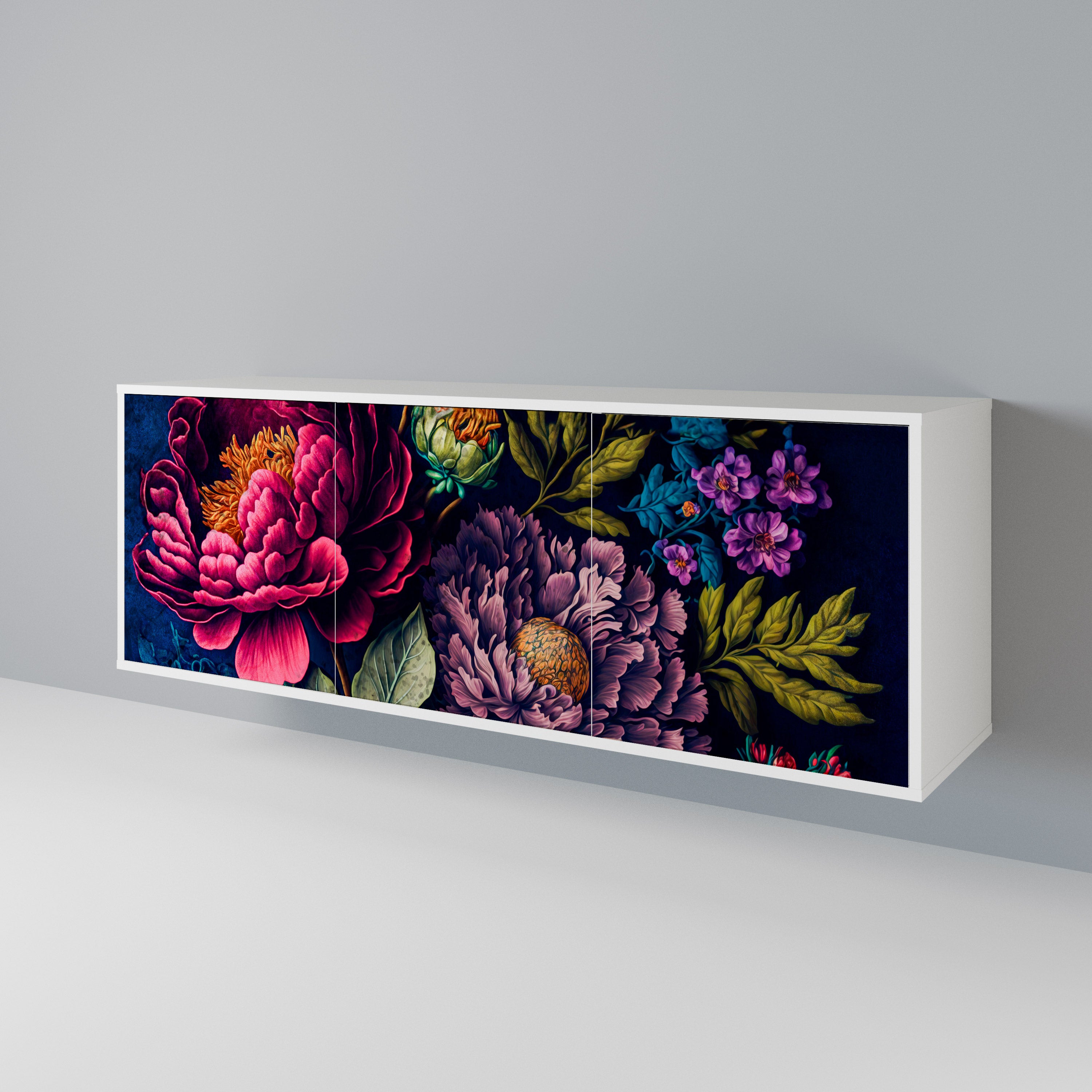 BLOOMING ELEGANCE Skänk med tre dörrar