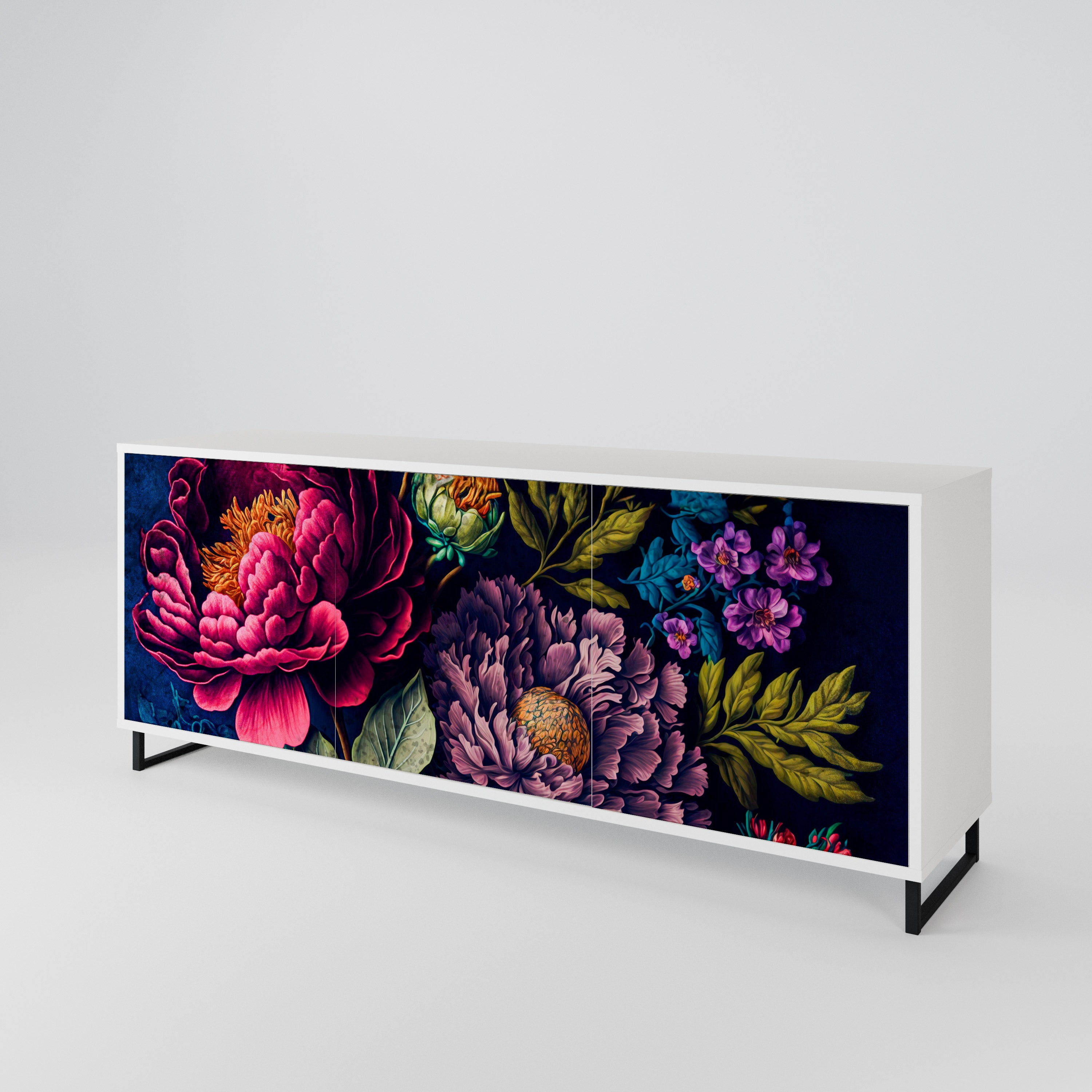 BLOOMING ELEGANCE Skänk med tre dörrar