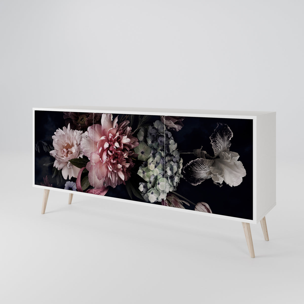 PURE BLOSSOM Skänk med tre dörrar