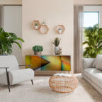 PIERCING SHARPNESS Skänk med tre dörrar