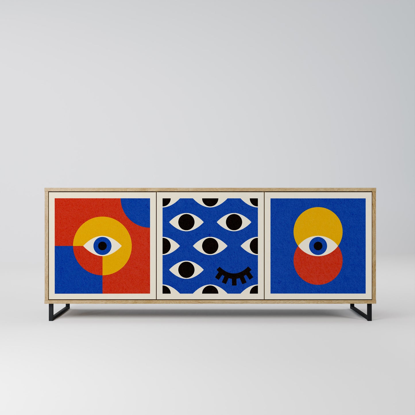 GEOMETRIC EYES 3-dörrars skänk i ekeffekt