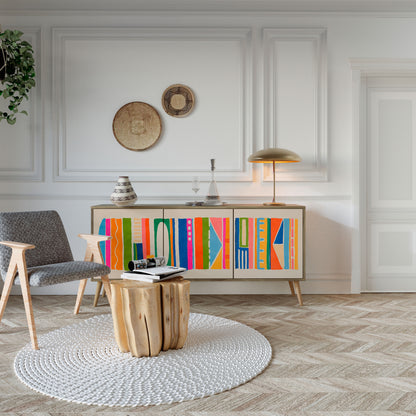 GEOMETRIC SHINE 3-dörrars skänk i ekeffekt