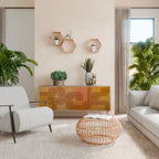 STRENGTHENING RELATION Skänk med tre dörrar