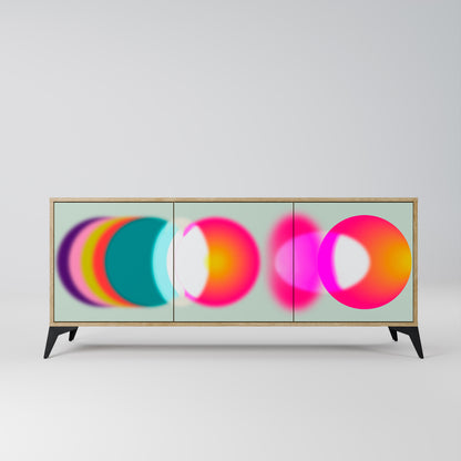 SYMPHONY OF COLOURS 3-dörrars skänk i ekeffekt