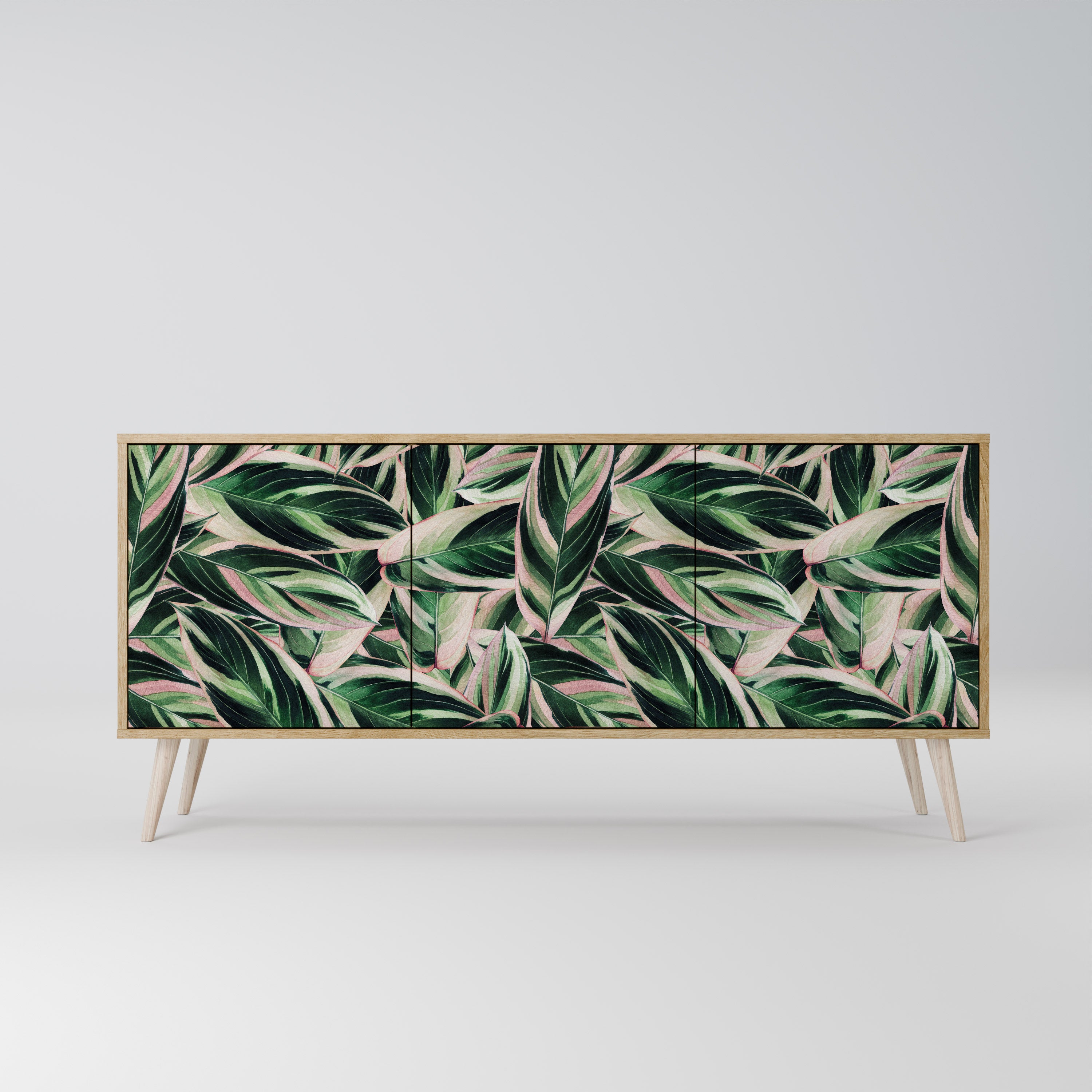 EERIE STROMANTHE Skänk med tre dörrar