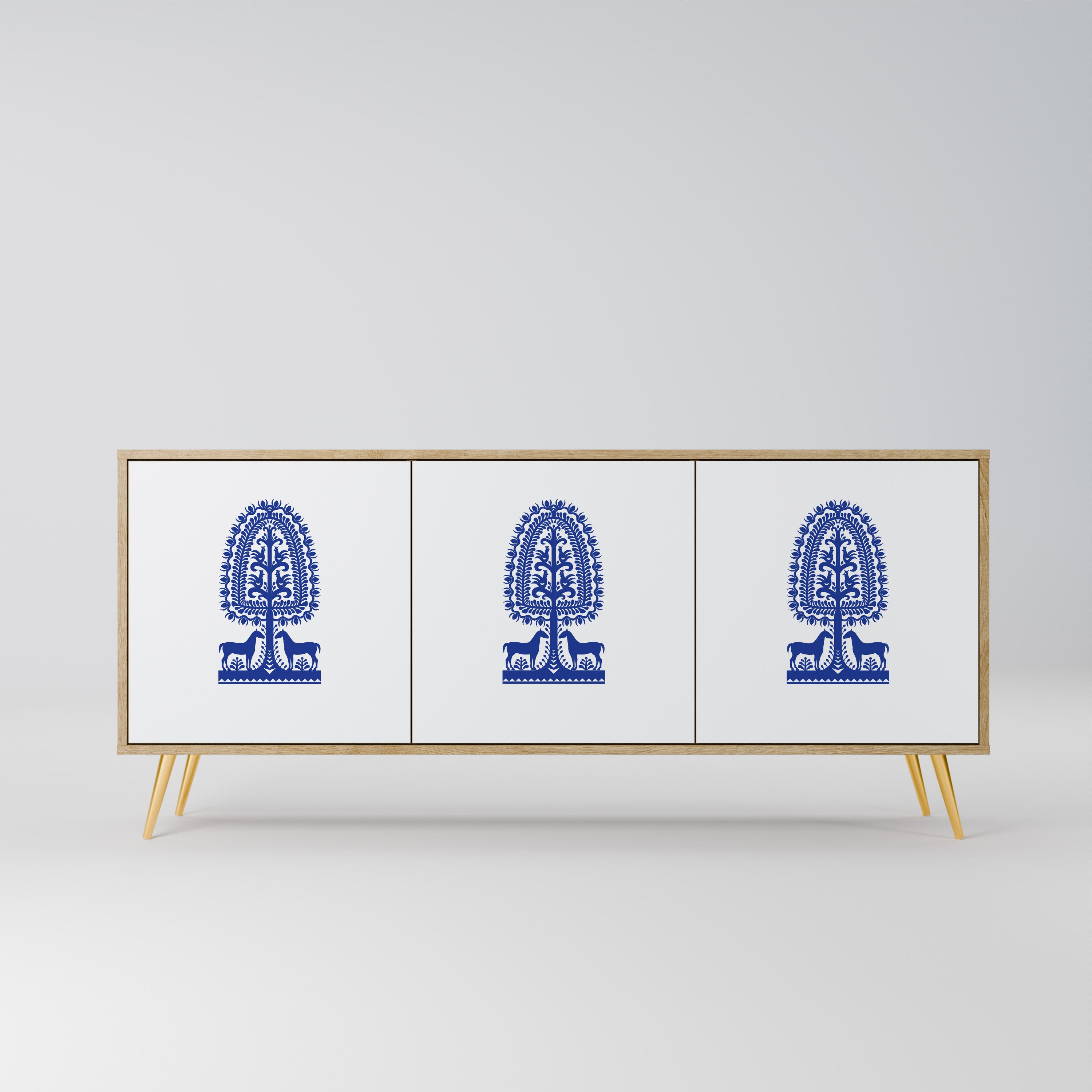 POLISH FOLK ART 3-dörrars skänk i ekeffekt