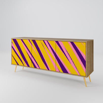 DREAMS COME TRUE 3-Door Sideboard in Oak Effect