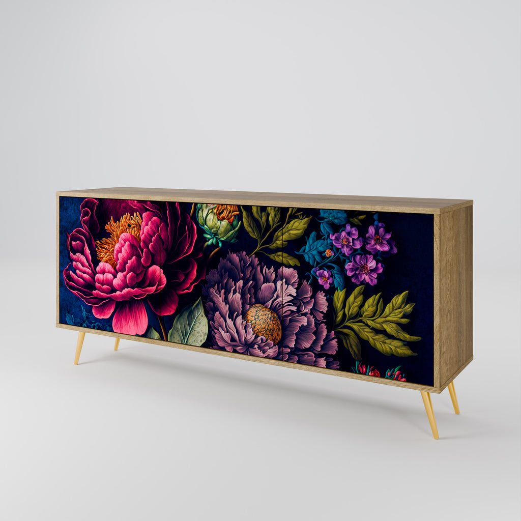 BLOOMING ELEGANCE 3-dörrars skänk i ekeffekt