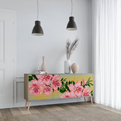 FRAGILE BEAUTY 3-Door Sideboard in Oak Effect