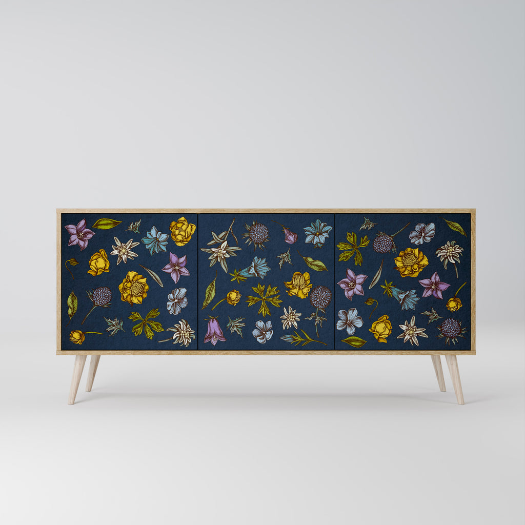 BLOMMOR PÅ MARINBLÅ 3-dörrars skänk i ekeffekt