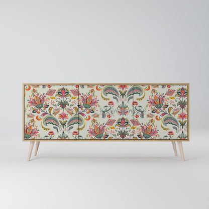 ORGANIC FOLKLORE 3-Door Sideboard in Oak Effect
