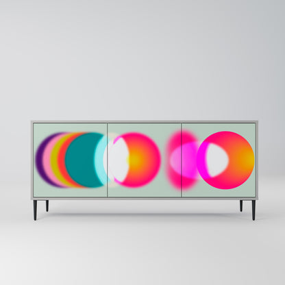 SYMPHONY OF COLOURS 3-dörrars skänk i grå finish