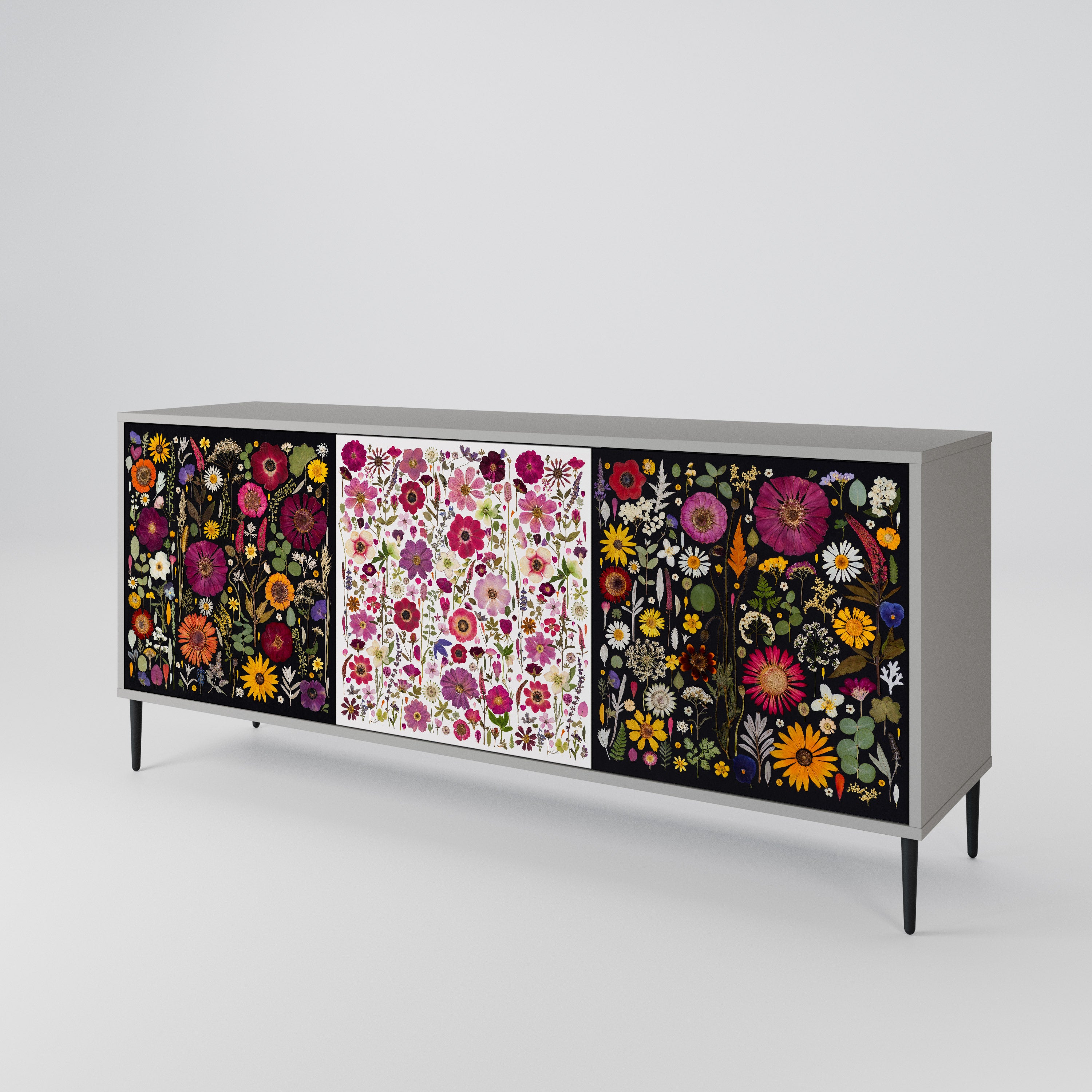 DAYNITE GARDEN 3-Door Sideboard