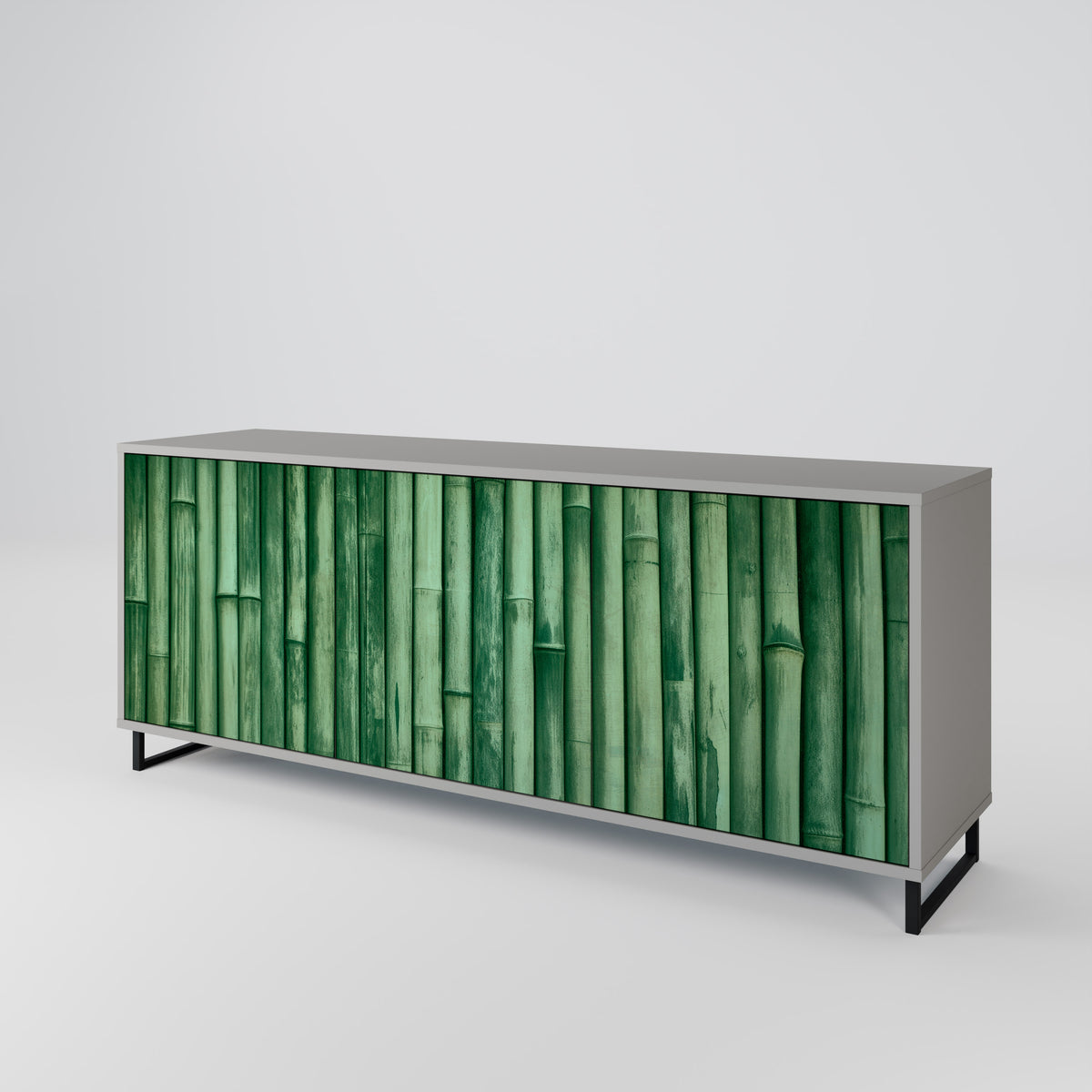 NATURAL GREEN Skänk med tre dörrar