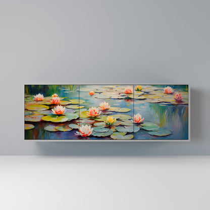 BLOOMING WATERS 3-dörrars skänk i grå finish