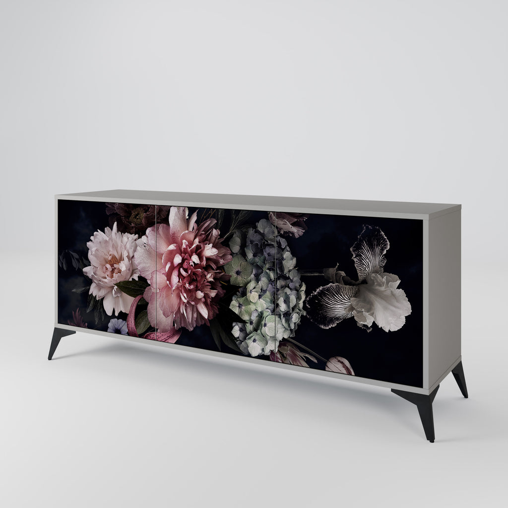 PURE BLOSSOM 3-dörrars skänk i grå finish
