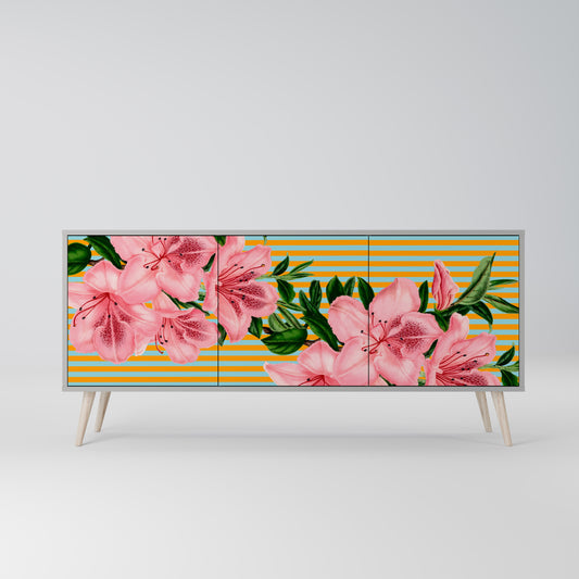 FRAGILE BEAUTY 3-Door Sideboard in Grey Finish