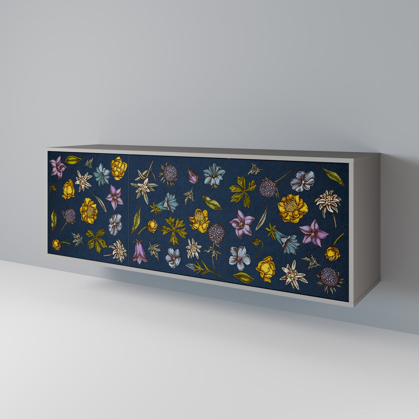 BLOMMOR PÅ MARINBLÅ 3-dörrars skänk i grå finish