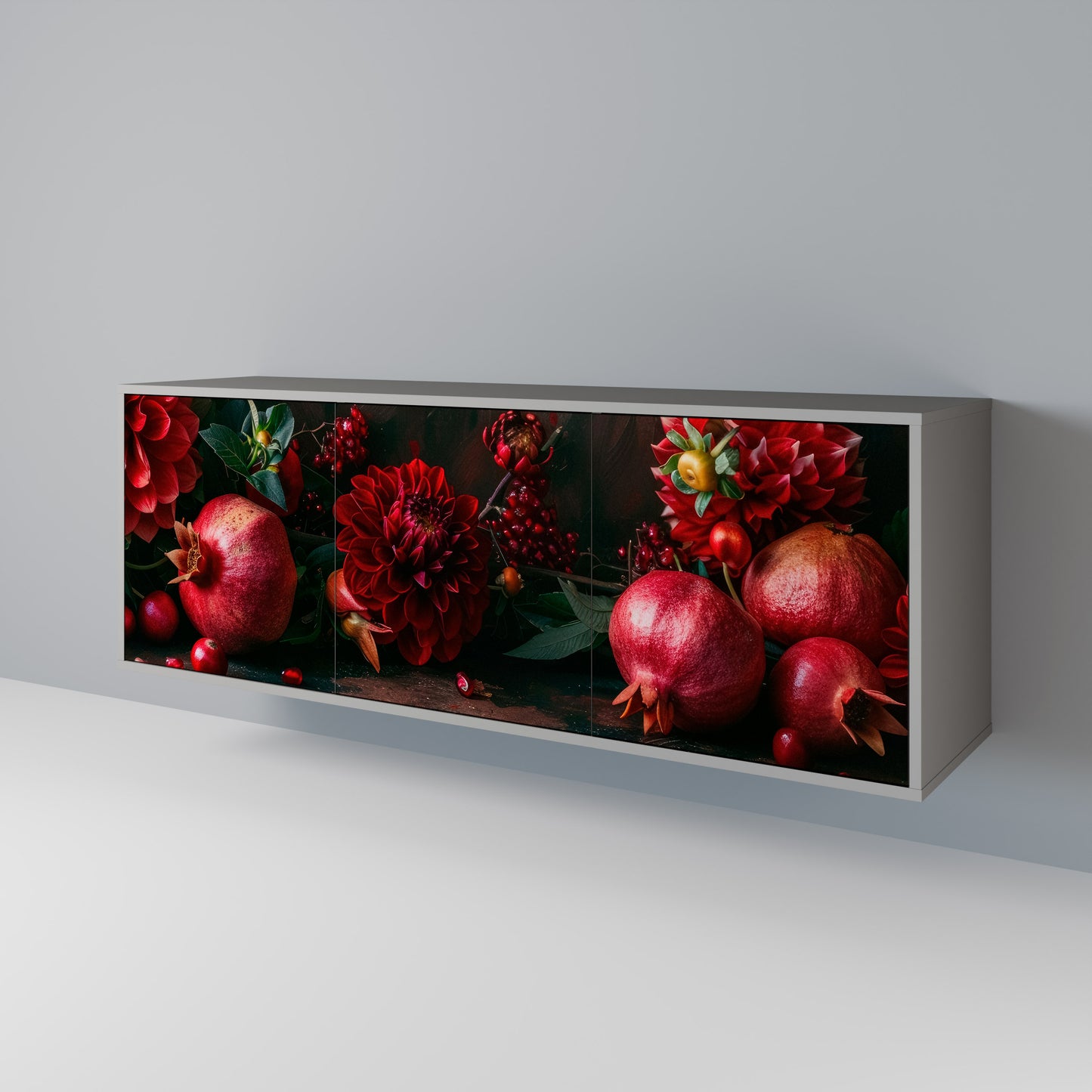 DAHLIAS AND POMEGRANATES Skänk med tre dörrar
