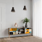 ABSTRACT FACES 2-dörrars TV-bänk i ekeffekt