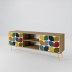 WEIGHTLESS HOURS 2-Door TV Stand in Oak Effect