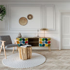 WEIGHTLESS HOURS 2-Door TV Stand in Oak Effect