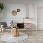 AUTUMN SUNDRIES 2-Door TV Stand in Oak Effect