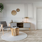 NIGHTY MELODIES 2-Door TV Stand in Oak Effect