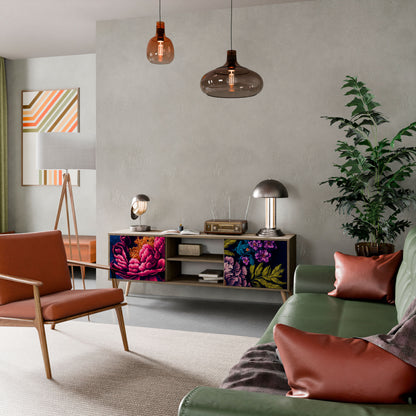 BLOOMING ELEGANCE 2-dörrars TV-bänk i ekeffekt