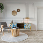 DAISY LUXE 2-Door TV Stand in Oak Effect